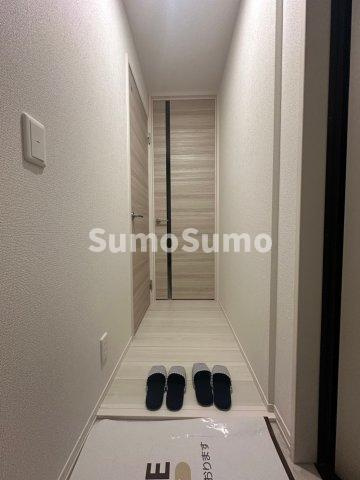 トリシア博多麦野　壱番館の玄関