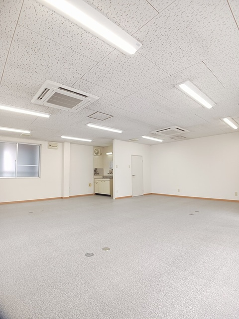 和歌山市黒田事務所の内装