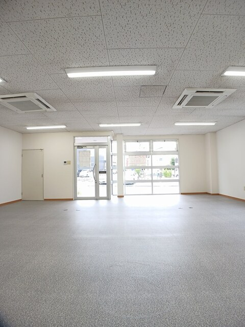 和歌山市黒田事務所の内装