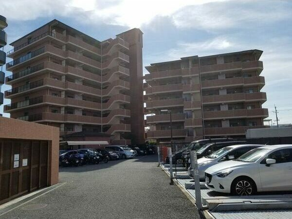 ブリランテ鶴見