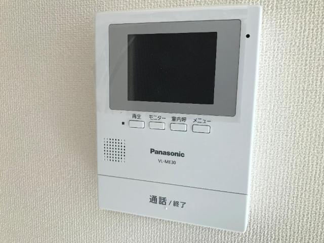 シャインダースの内装|カメラ付インターホン