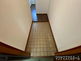 【玄関】 | 中石切町5丁目戸建賃貸