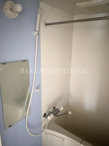 クレイノ山栄ハイツの浴室