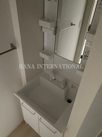 クレイノ山栄ハイツの洗面所