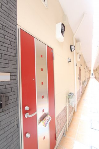 ユナイト 白楽ミーシアのエントランス|同タイプ参考写真です。