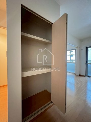 TOMODOAL北梅田の収納|同マンション別部屋：参考写真