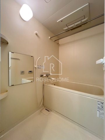 TOMODOAL北梅田の浴室|同マンション別部屋：参考写真