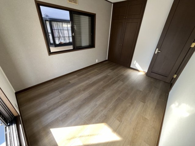 【洋室】 | 香芝市逢坂8丁目