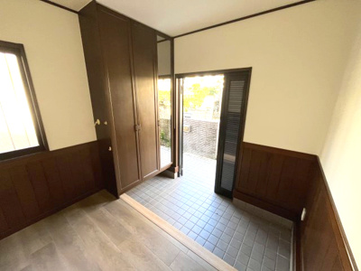 【玄関】 | 香芝市逢坂8丁目