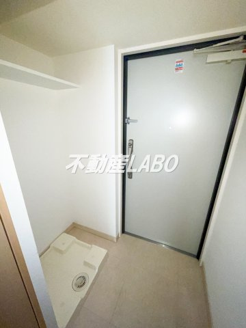 スプランディッド難波Ⅱの玄関