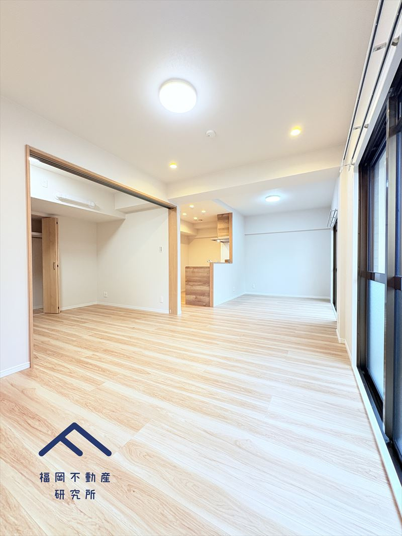 ヴォルフスガルテン二日市の居間・リビング