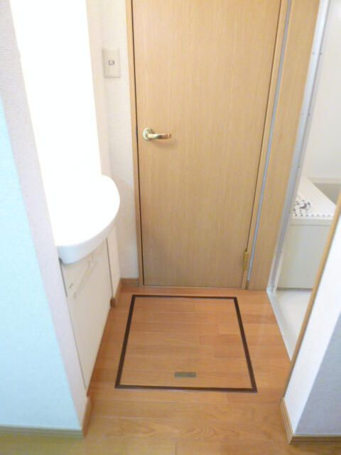 アルブル府中の洗面所