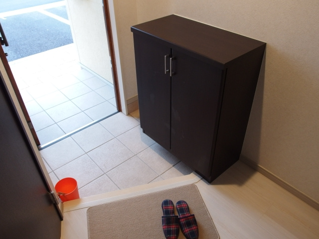 Ａｍｏ　Ａｅｗｚｚｏ（アーモ　アレッツォ）の玄関