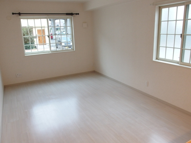 Ａｍｏ　Ａｅｗｚｚｏ（アーモ　アレッツォ）の洋室