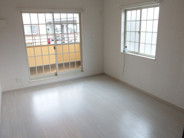 Ａｍｏ　Ａｅｗｚｚｏ（アーモ　アレッツォ）の洋室