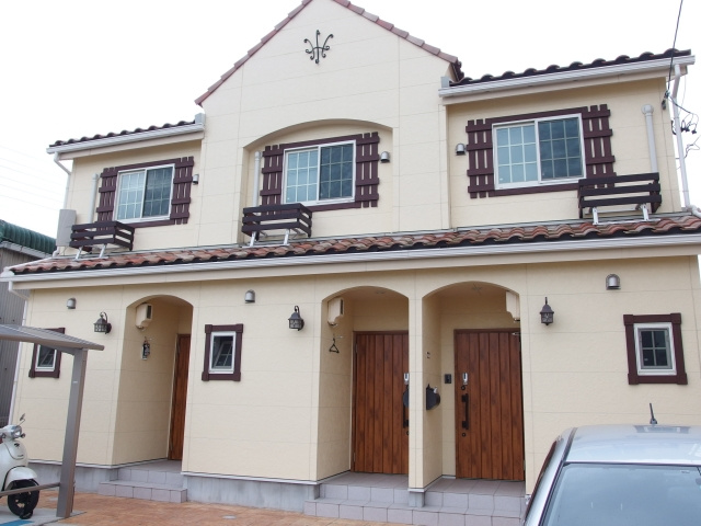 Ａｍｏ　Ａｅｗｚｚｏ（アーモ　アレッツォ）