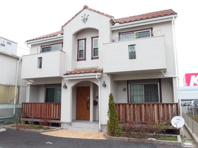 Ａｍｏ　Ａｅｗｚｚｏ（アーモ　アレッツォ）の外観