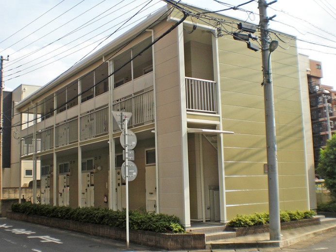 レオパレスセラビの外観