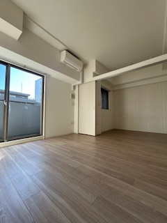 アドバンス江坂ラシュレの居間・リビング|ゆったりとした居間です