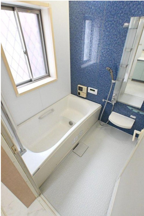 柏市大青田　中古戸建　平成17年築　の浴室