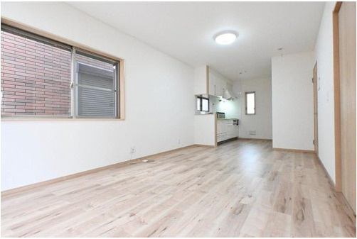 柏市大青田　中古戸建　平成17年築　の居間・リビング