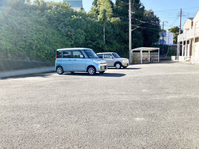 緑ヶ丘ヴィレッジ Ⅱの駐車場