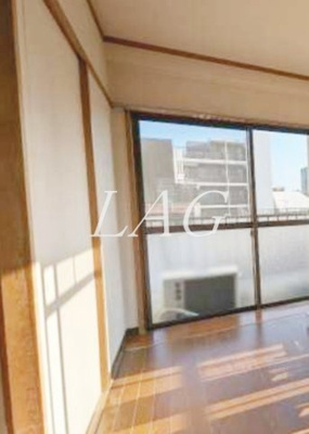 【居間・リビング】 | コーポイシイ | 洋室のお部屋です。