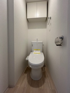 アドバンス江坂ラシュレのトイレ|シンプルで使いやすいトイレです