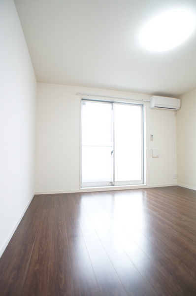 リブリ・Milk-Tの居間・リビング