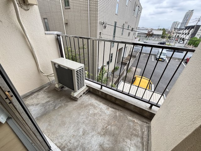 晃伸ハイツのバルコニー