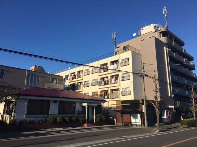 晃伸ハイツの外観