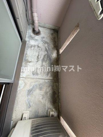エクラ難波南のバルコニー