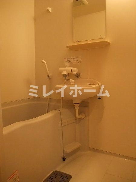 ルーブル戸越公園弐番館の浴室