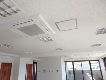 全広社ビルの内装