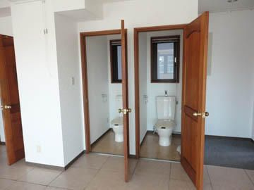 全広社ビルのトイレ