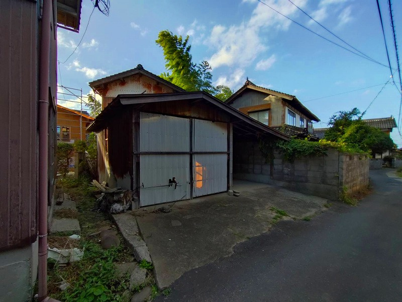 西伯郡大山町御崎売土地の周辺|附属建物ございます。