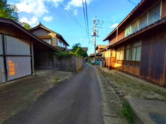 西伯郡大山町御崎売土地の周辺|前面道路幅員約2.6mとなります。