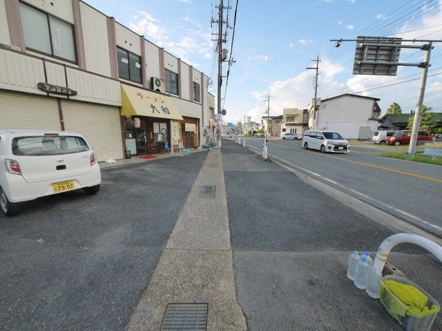 大和丸山ビルの外観
