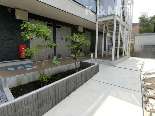 リブリ・小金のエントランス|落ち着いたエントランスです