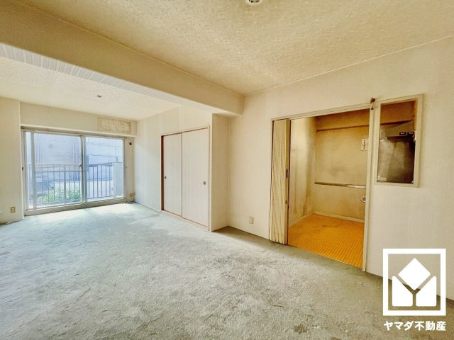 マイプラザ塔南の居間・リビング