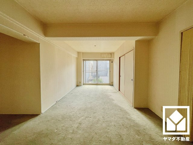 マイプラザ塔南の居間・リビング