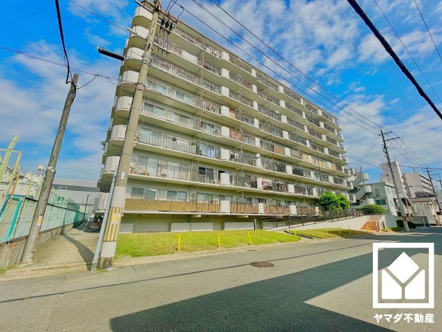 マイプラザ塔南の外観