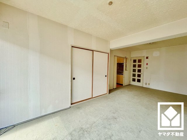 マイプラザ塔南の居間・リビング