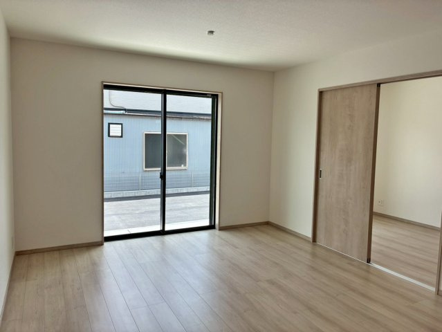 【居間・リビング】 | 清水町伏見409番 新築建売分譲住宅 建物＋土地 TW05911 | 清水町伏見C号棟　リビング ※令和8年5月19日撮影写真