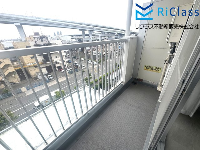 天保山第5コーポ1号棟のバルコニー|陽当たり良好なバルコニーです