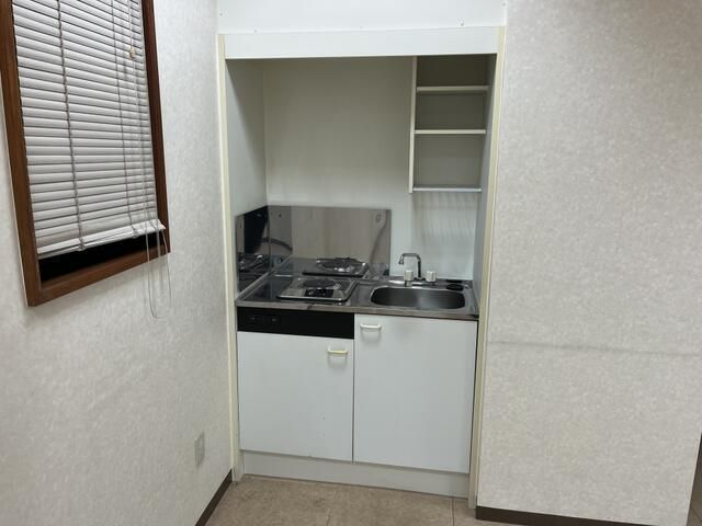 全広社ビルのキッチン