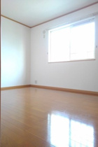 内装は落ち着いています