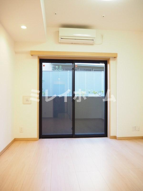 ルーブル大鳥居