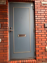 収納もある玄関です