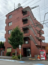 落ち着いた雰囲気の外観です